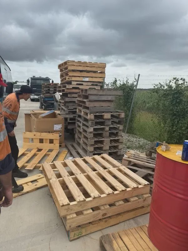 Free Pallets in Yatala