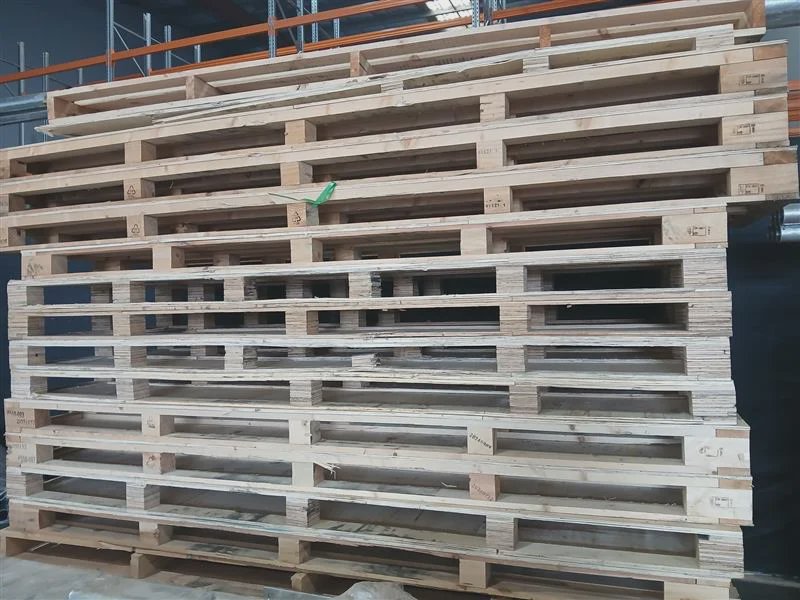 Free Oversized Pallets in Hendra