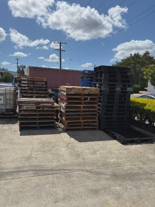 Free Pallets in Hamilton