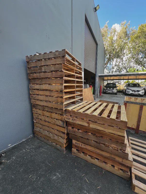Free Timber Pallets in Eagle Farm