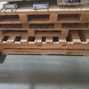 Free Pallets in Hendra