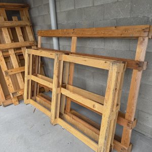 Pallets in Macgregor, QLD 4109