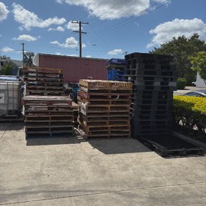 Free Pallets in Hamilton