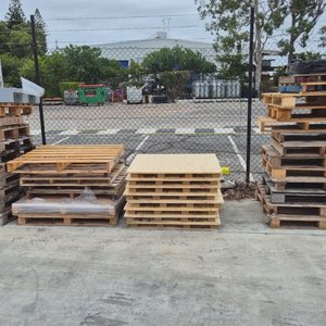 Free Pallets in Port of Brisbane