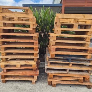 Free Pallets in Parkinson