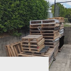 Free Pallets in Darra