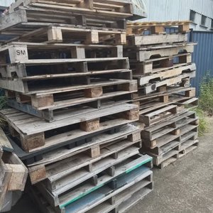 Free Pallets in Rocklea