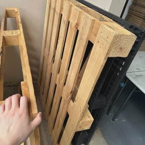 Free Pallets in Coopers Plains